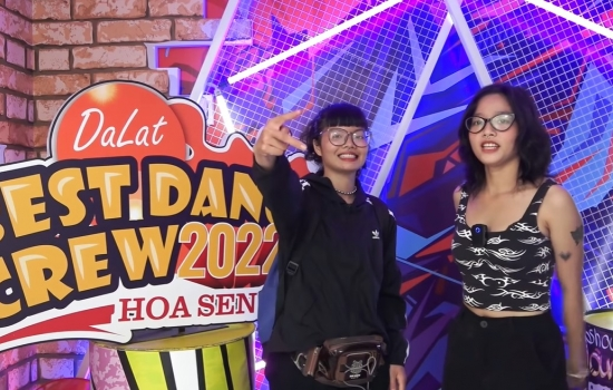 Hai cô gái chất lừ từ La Difference Crew chuẩn bị lửa cho đêm chung kết - Da Lat Best Dance Crew 2022 - Hoa Sen Home Cup