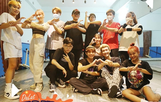 SaiGon Flavour & CNA Group tập luyện hăng say cho đêm chung kết