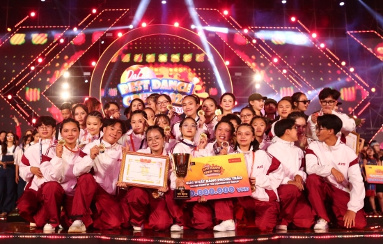 Nhóm AYS xuất sắc đạt giải Quán quân bảng phong trào Dalat Best Dance Crew 2023 – Hoa Sen Home International Cup