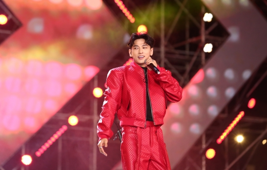 SOÁI CA ISSAC TRÌNH DIỄN CỰC SUNG TẠI ĐÊM CHUNG KẾT BẢNG QUỐC TẾ DALAT BESTDANCE CREW 2023 - HOA SEN HOME INTERNATIONAL CUP